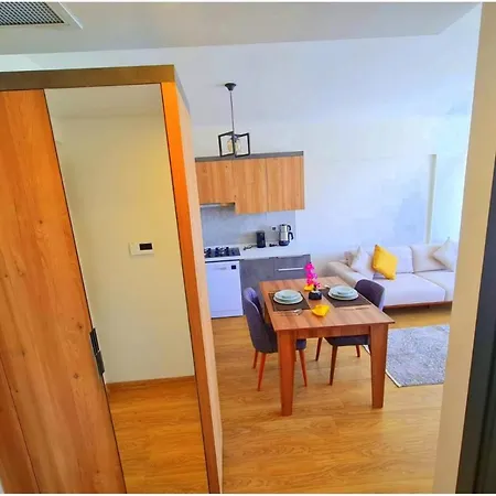 Ekpa 1207 Apartment